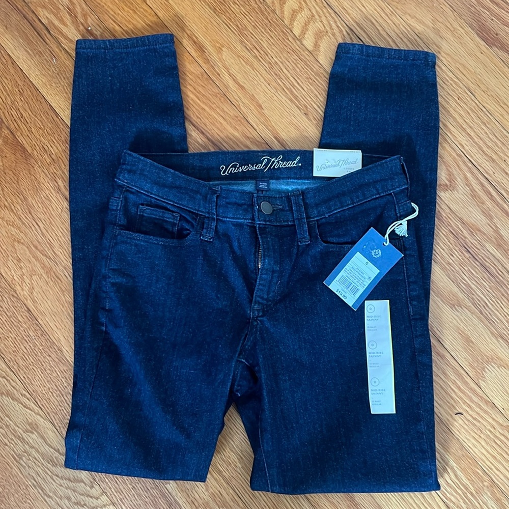 NWT universal Thread Jeans